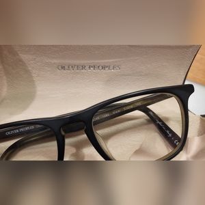 OLIVER PEOPLES eyewear